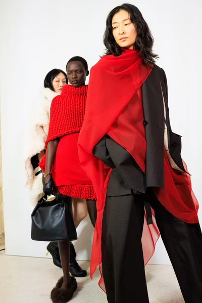 Look 17
